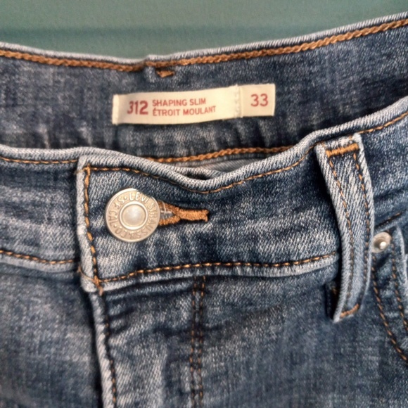 Levi's 312-Shaping Slim Jeans- Women's- W 33 - Picture 2 of 5